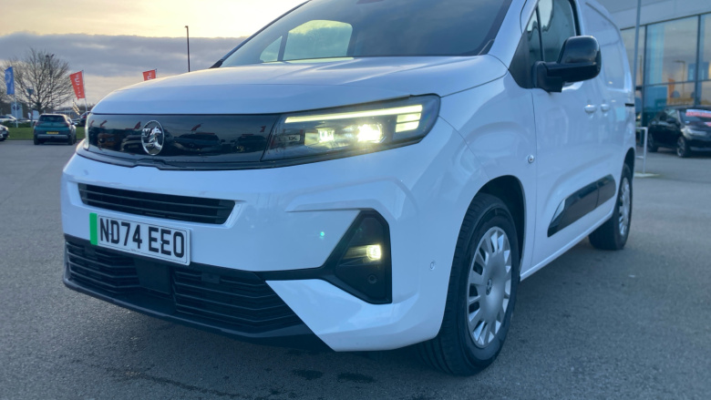 Vauxhall Combo Cargo Combo Electric 100kW Pro 52kWh H1 Van Auto